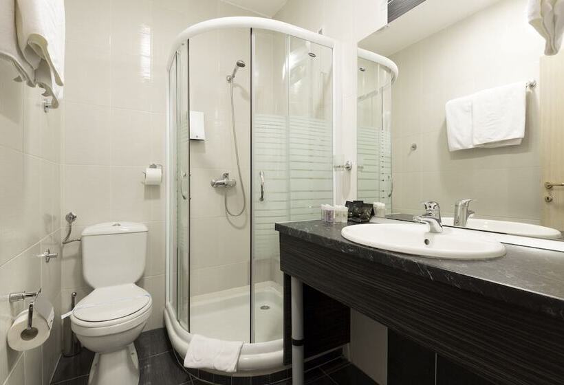 اتاق سوپریور سه تخته, Belgrade City