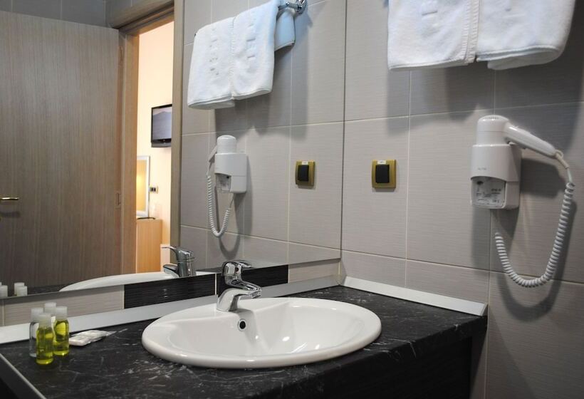 اتاق سوپریور, Belgrade City