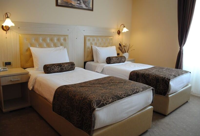 اتاق سوپریور, Belgrade City