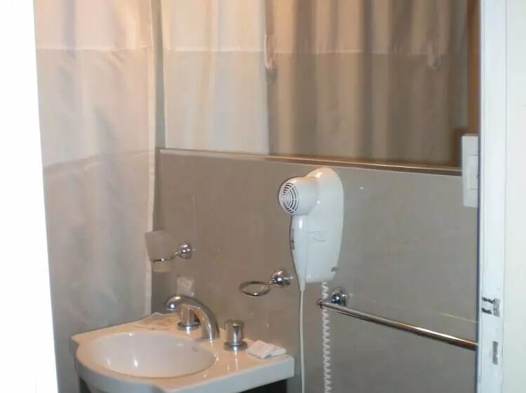 اتاق استاندارد سه نفره, Gran Hotel Panamericano