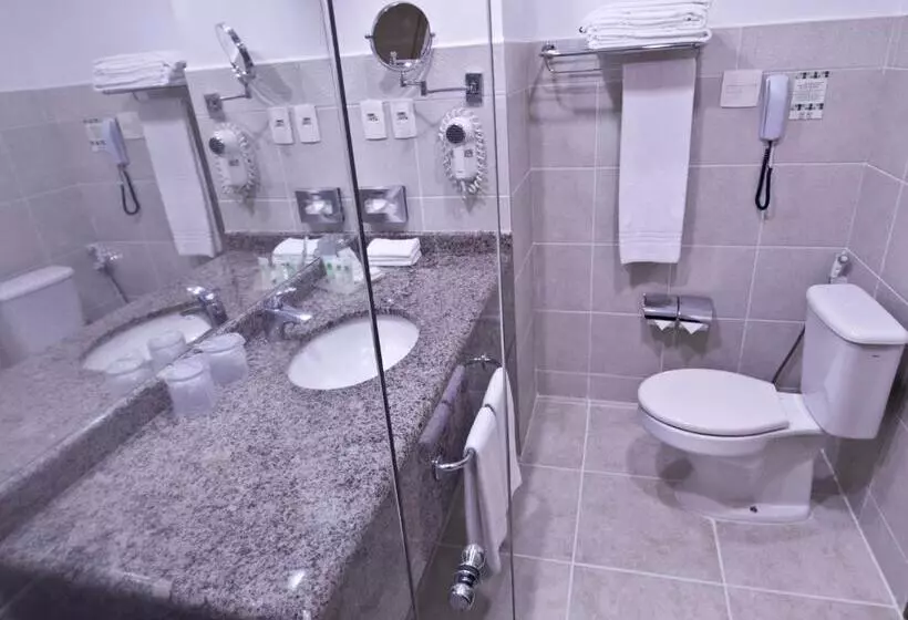 ２ダブルベッドのスタンダードルーム, Holiday Inn Manaus, An Ihg