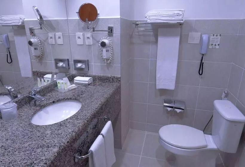 ２ダブルベッドのスタンダードルーム, Holiday Inn Manaus, An Ihg