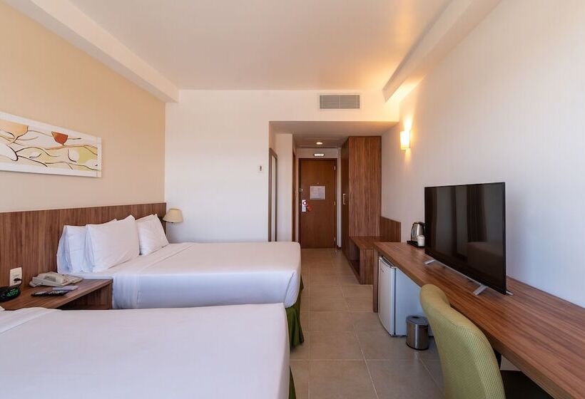 غرفه قياسيه سريرين مزدوجين, Holiday Inn Manaus, An Ihg