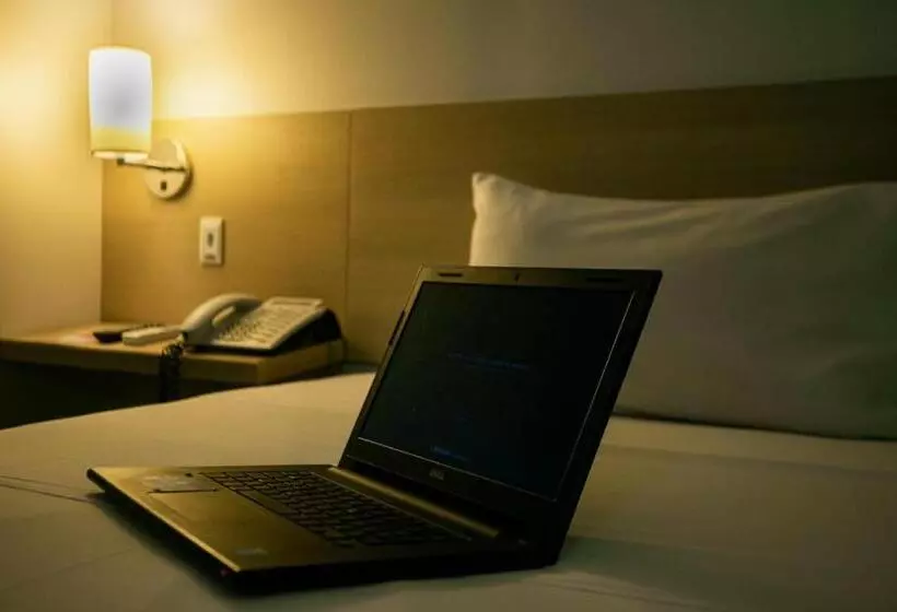 エコノミーシングルルーム, Ibis Styles Belem Nazare