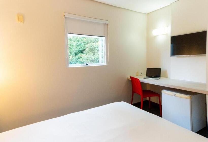 スーペリアトリプルルーム, Ibis Styles Belem Nazare