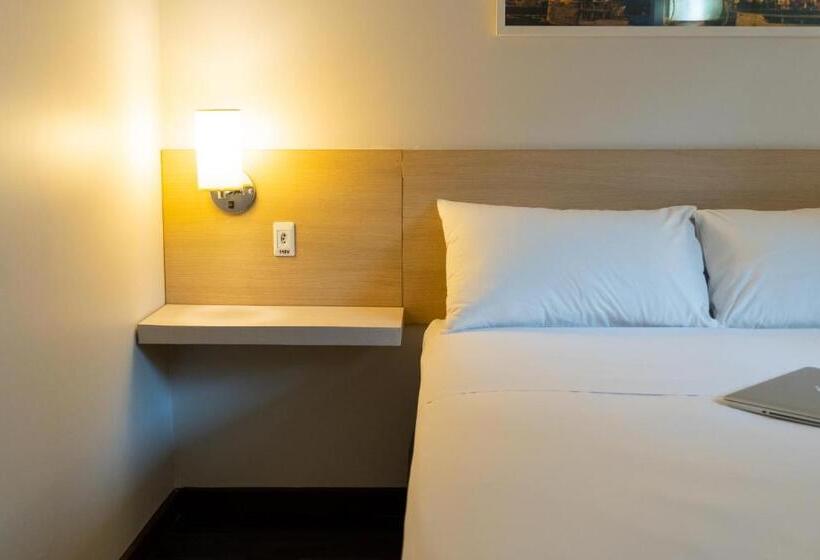 スーペリアトリプルルーム, Ibis Styles Belem Nazare