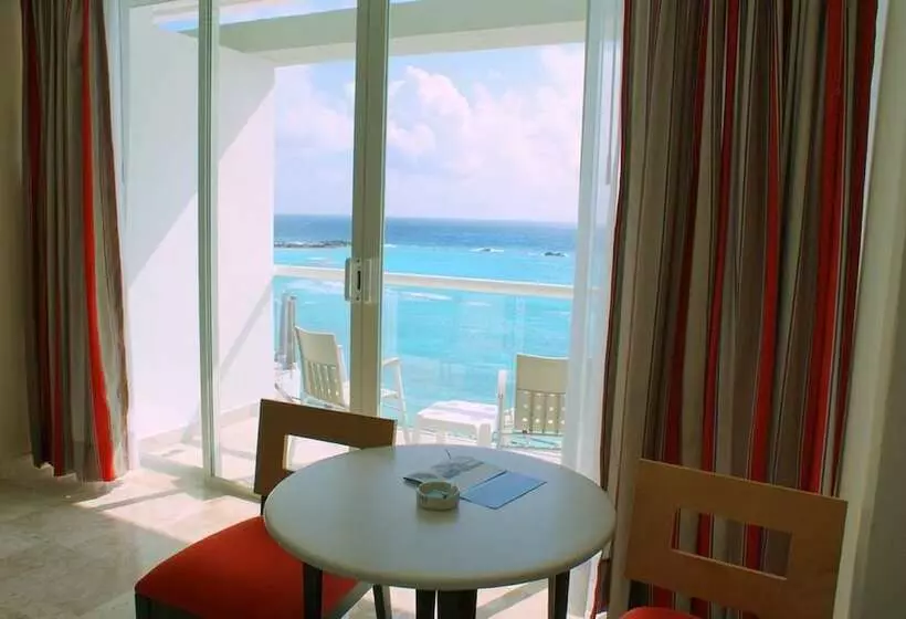 オーシャンビューのロマンティックルーム, Krystal® Cancun All Inclusive