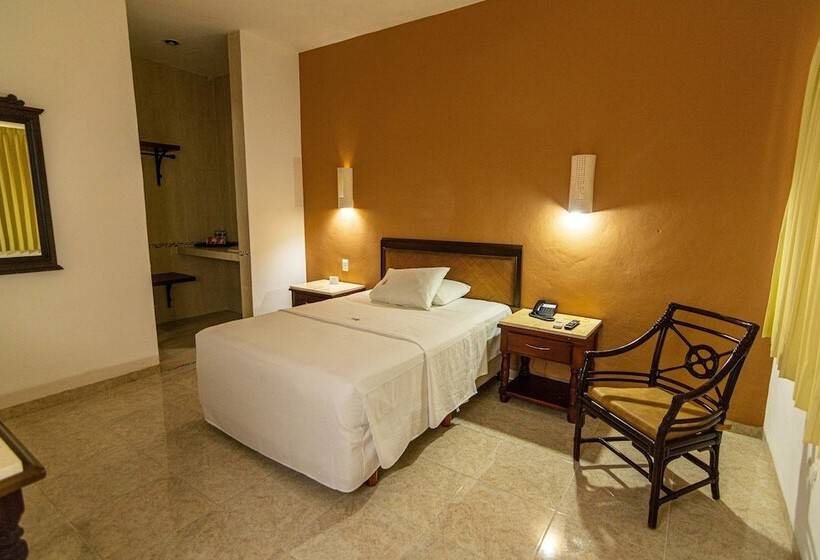 غرفة قياسية, Maria Jose