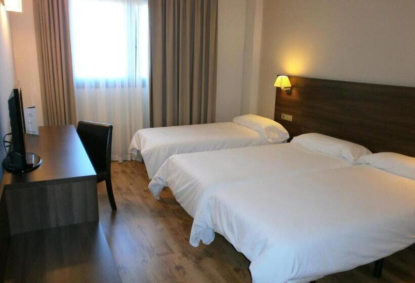 スタンダードトリプルルーム, Pago Del Olivo