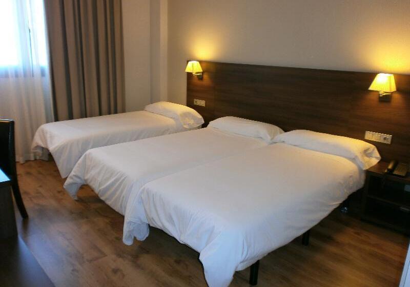 スタンダードトリプルルーム, Pago Del Olivo