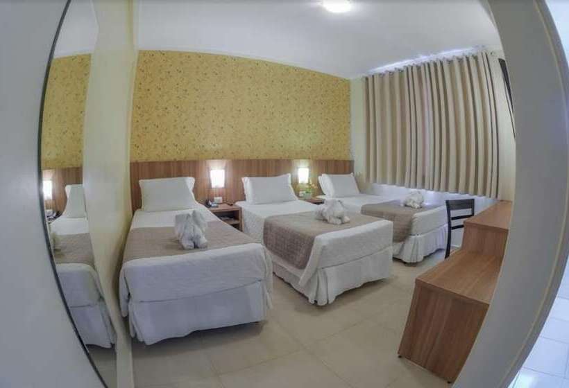 Quarto Triplo Deluxe, Pietro Angelo