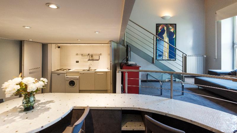 سوییت, Residence Sacchi Apart