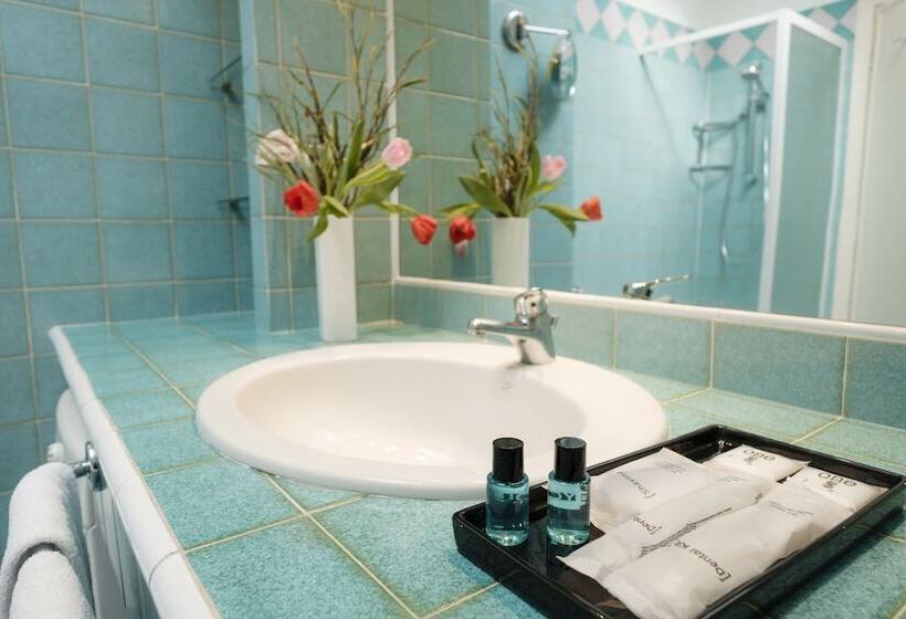 استودیو ساده, Residence Sacchi Apart