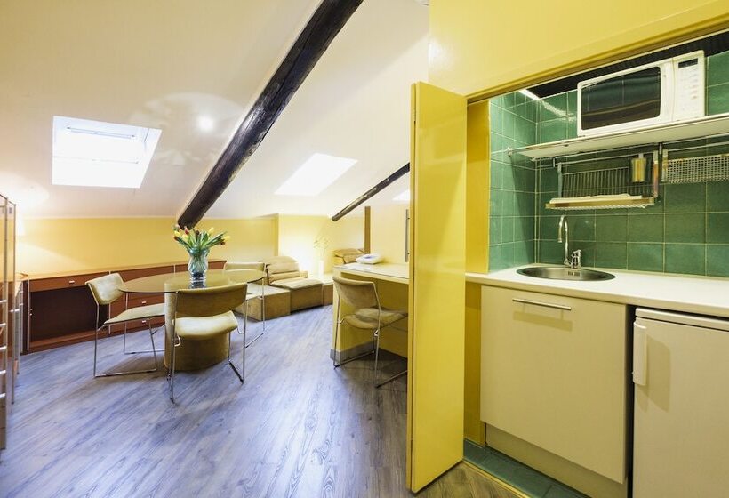 استودیو ساده, Residence Sacchi Apart