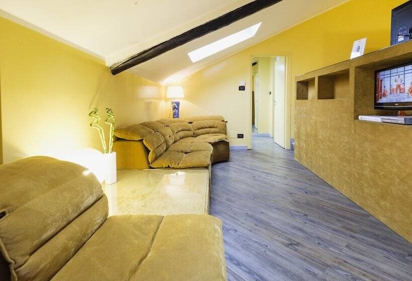 استودیو ساده, Residence Sacchi Apart