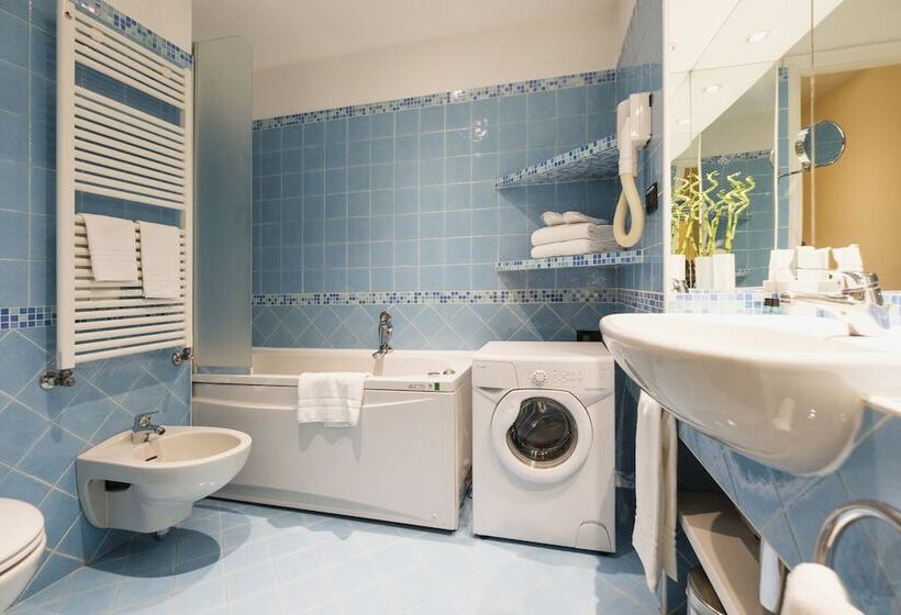 استودیوی استاندارد, Residence Sacchi Apart