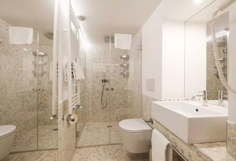 سوییت, Residence Sacchi Apart