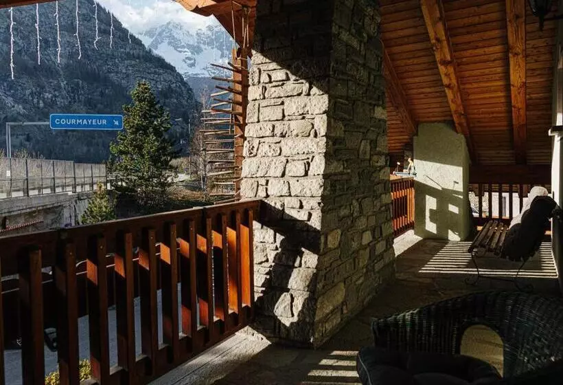 اتاق استاندارد چهار تخته, Walser Courmayeur