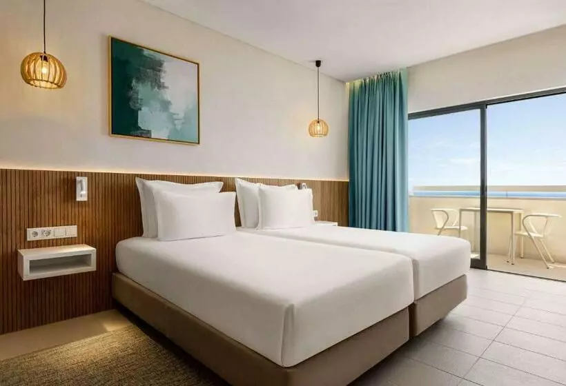 スタンダードスタジオ, Wyndham Residences Alvor Beach