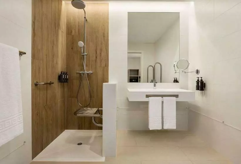 スタンダードスタジオ, Wyndham Residences Alvor Beach