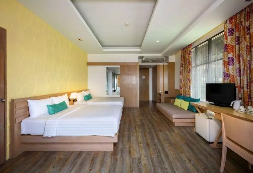 オーシャンビューファミリールーム, Karon Phunaka Resort
