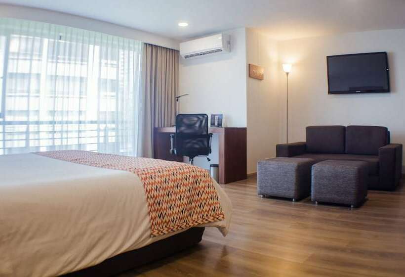 高级套房, Leblón Suites