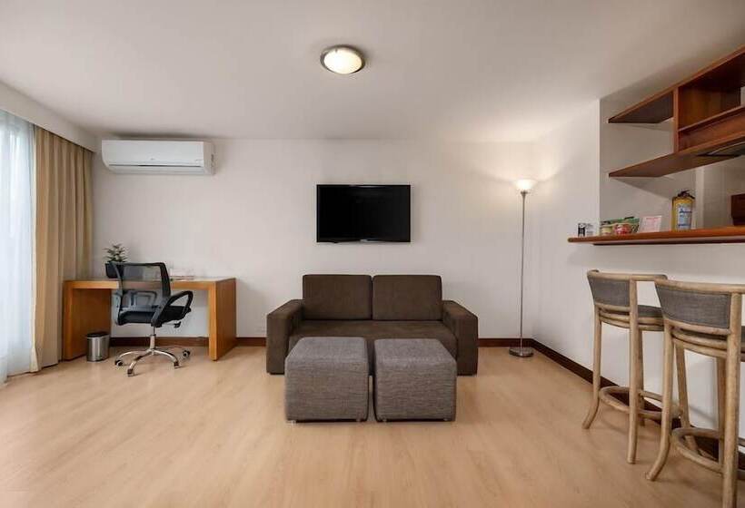 套房, Leblón Suites