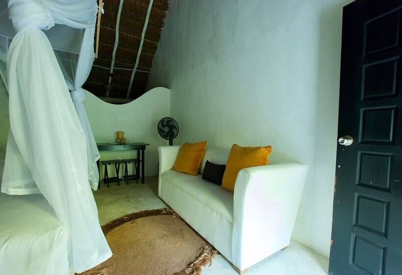 اتاق استاندارد با چشمانداز باغ, Zulum