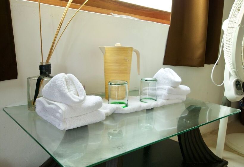 اتاق استاندارد با 2 تخت دوبل, Zulum