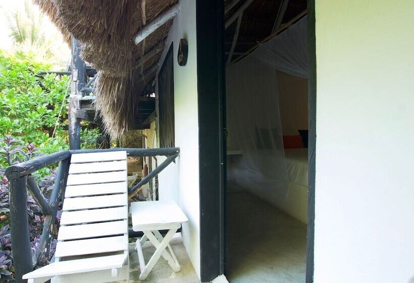 اتاق استاندارد با چشمانداز باغ, Zulum