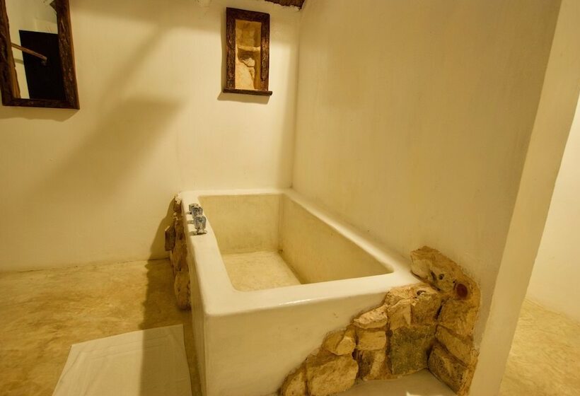 اتاق استاندارد با چشمانداز باغ, Zulum