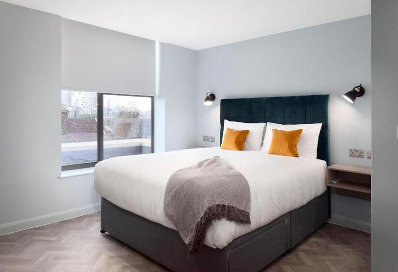 スーペリアースイート, Aptel East