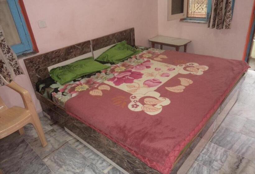 חדר אקונומי, Budget Hotel Ayodhya 87