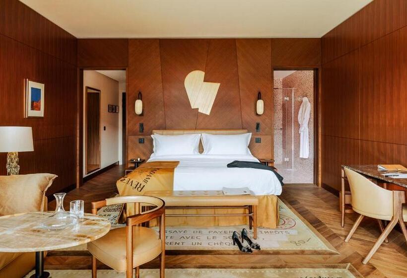 سوئیت جونیور خانوادگی, Hôtel Madame Rêve