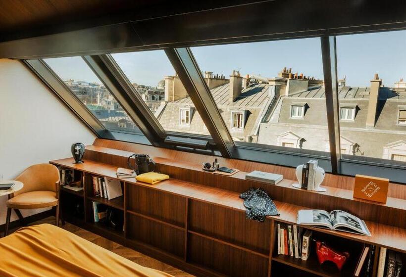 سوئیت با چشمانداز, Hôtel Madame Rêve