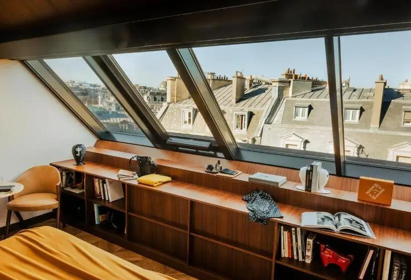 سوئیت با چشم‌انداز, Hôtel Madame Rêve