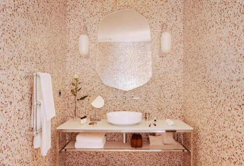 اتاق لوکس با تراس, Hôtel Madame Rêve