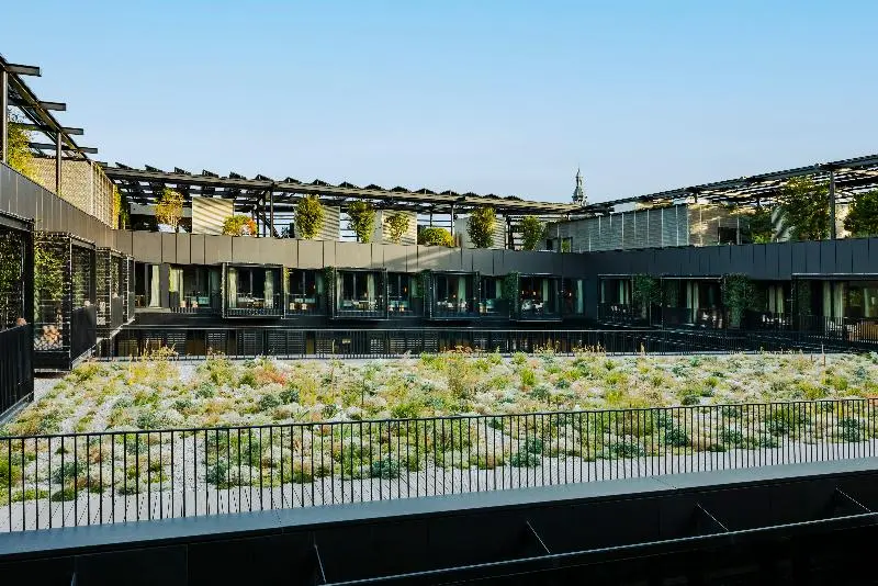 اتاق سوپریور با چشم‌انداز باغ, Hôtel Madame Rêve