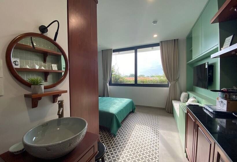 اتاق سوپریور, Joohouse Lux