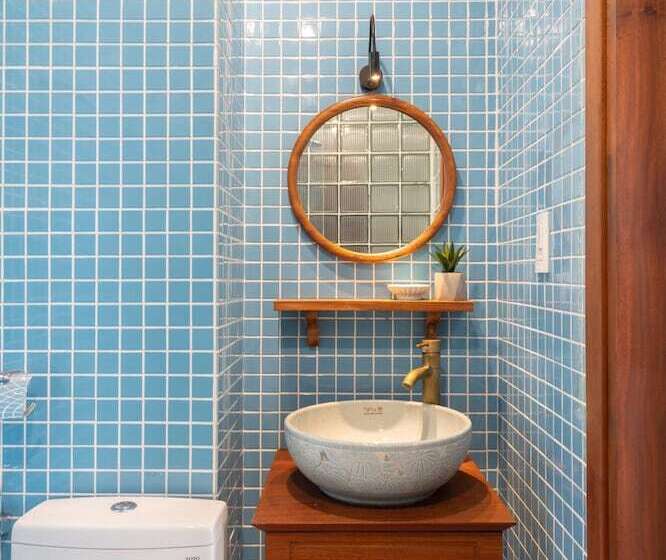 سوئیت با بالکن, Joohouse Lux