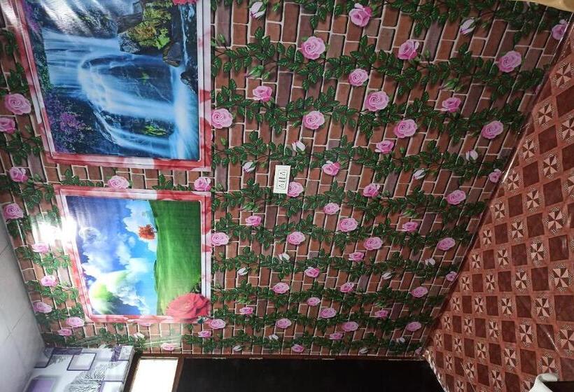 Трехместный Номер Классика, Spot On Hotel Delhi Darbaar