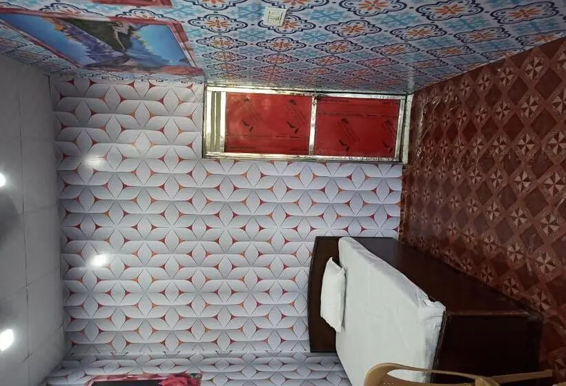 トリプルクラシックルーム, Spot On Hotel Delhi Darbaar
