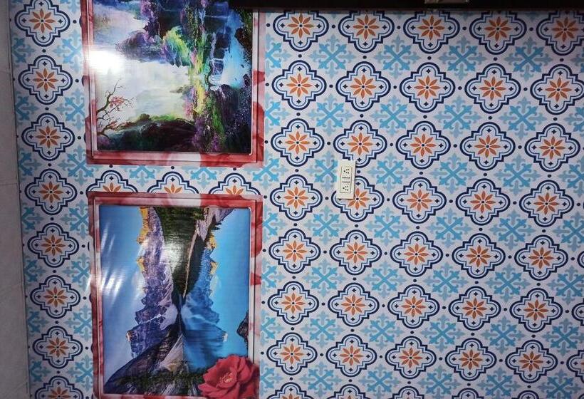 Трехместный Номер Классика, Spot On Hotel Delhi Darbaar