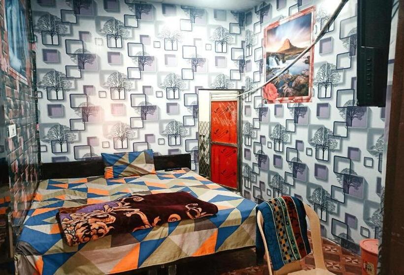 Трехместный Номер Классика, Spot On Hotel Delhi Darbaar