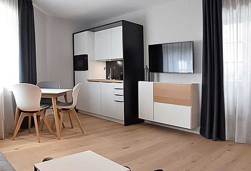 Номер Deluxe, Mariandl Im Oberwirt