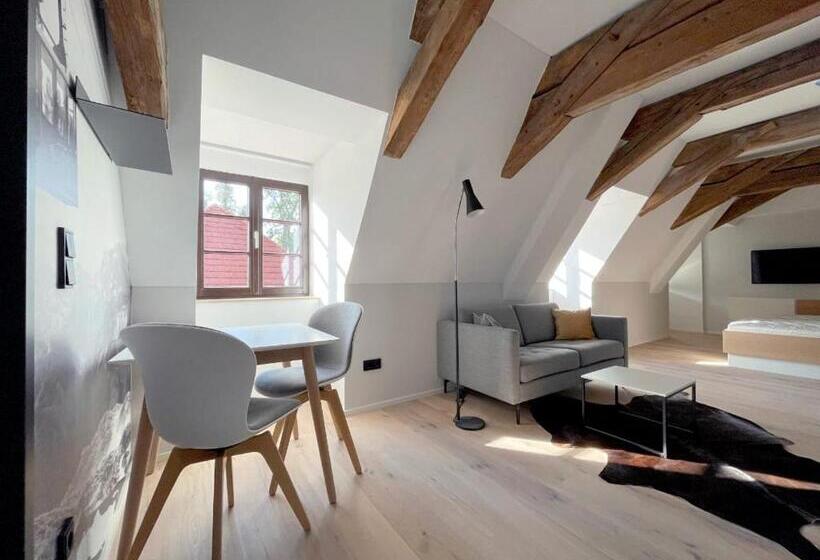 Номер Стандарт, Mariandl Im Oberwirt