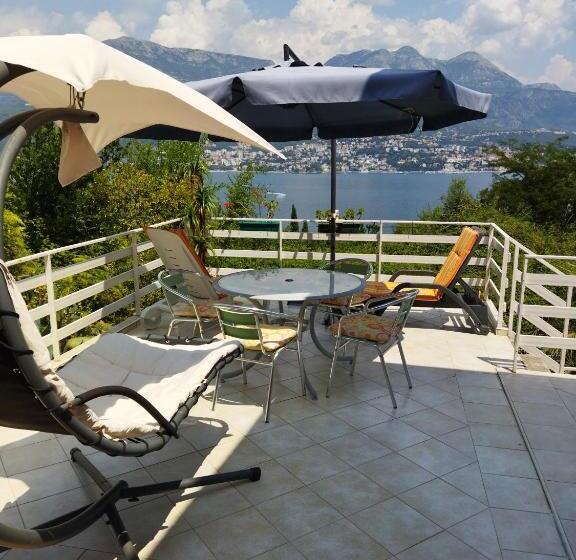 آپارتمان 1 خوابه با چشمانداز دریا, Apartmani Srma Srma 2