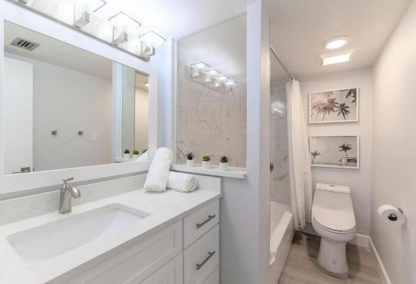 דירה בת חדר שינה 1 עם מרפסת, Chateau By The Sea