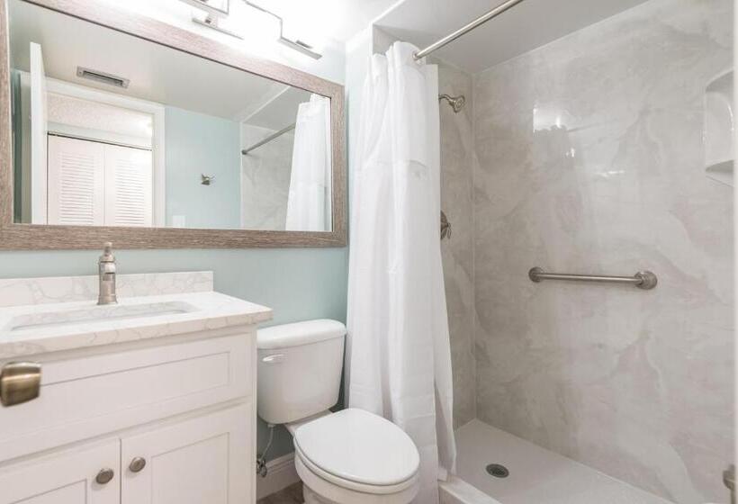 דירת חדר נוף לים, Chateau By The Sea