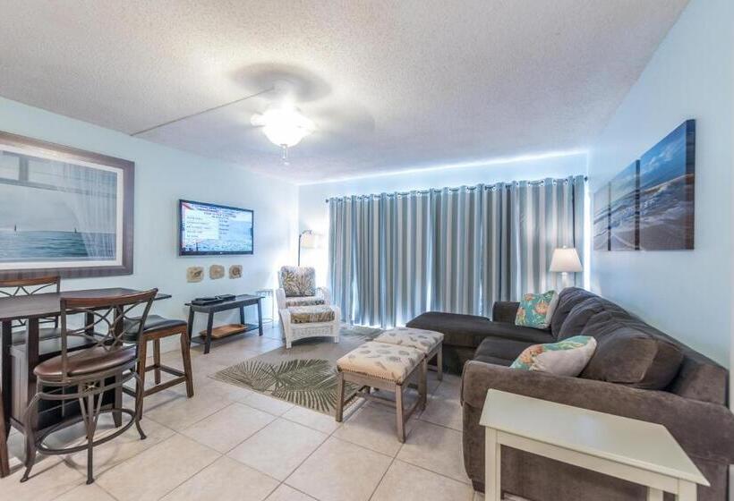 דירת חדר, Chateau By The Sea